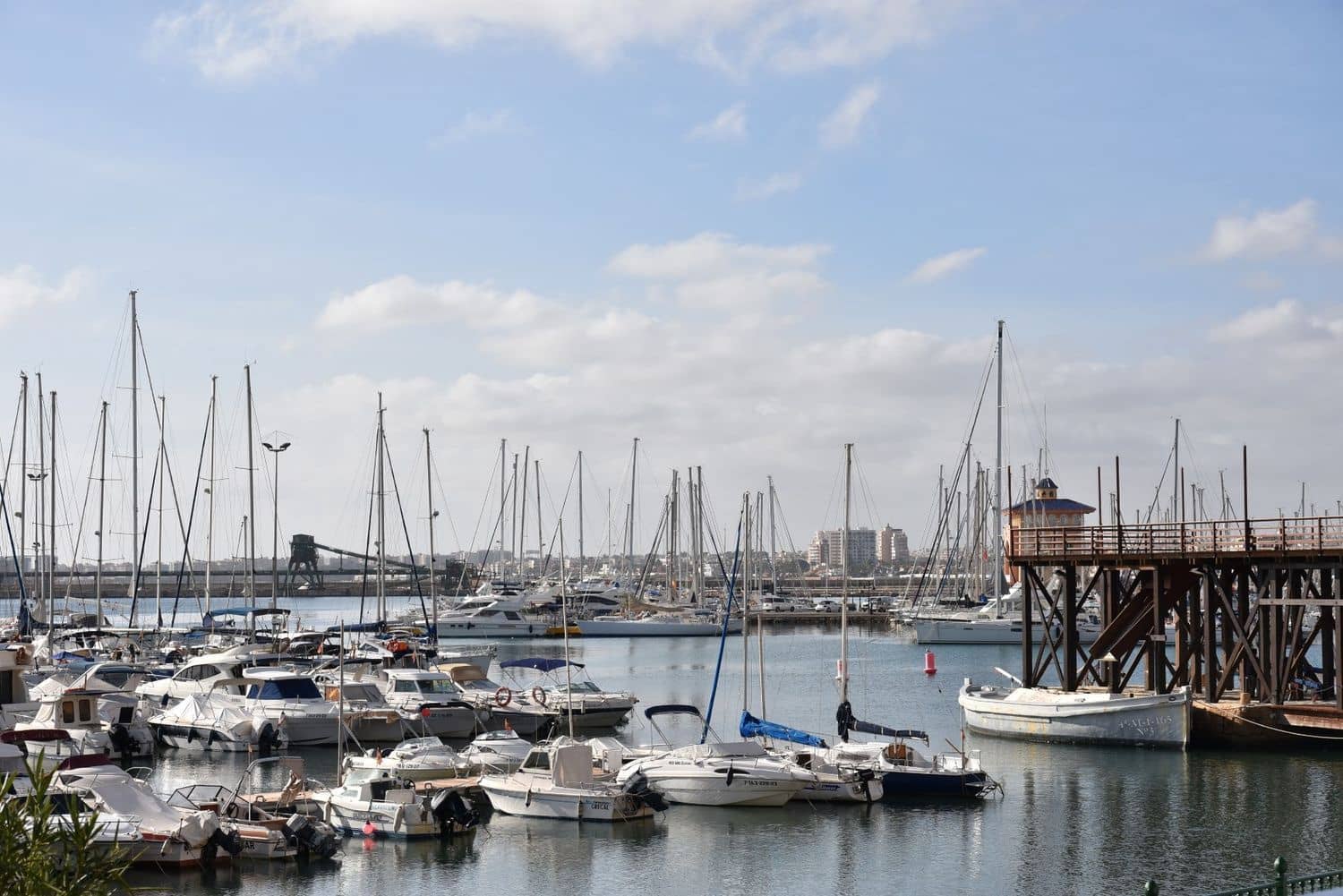 3 sypialnia Willa na sprzedaż w Torrevieja z basenem garażem - 575 000 € (Ref: 9263966)