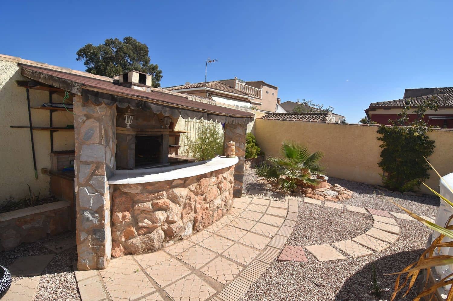 3 sypialnia Willa na sprzedaż w Torrevieja z basenem garażem - 575 000 € (Ref: 9263966)