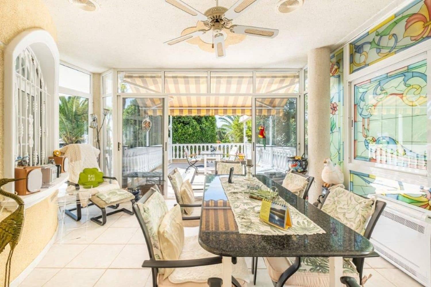 6 soveværelse Villa til salg i Alicante by med swimmingpool garage - € 469.900 (Ref: 9296525)