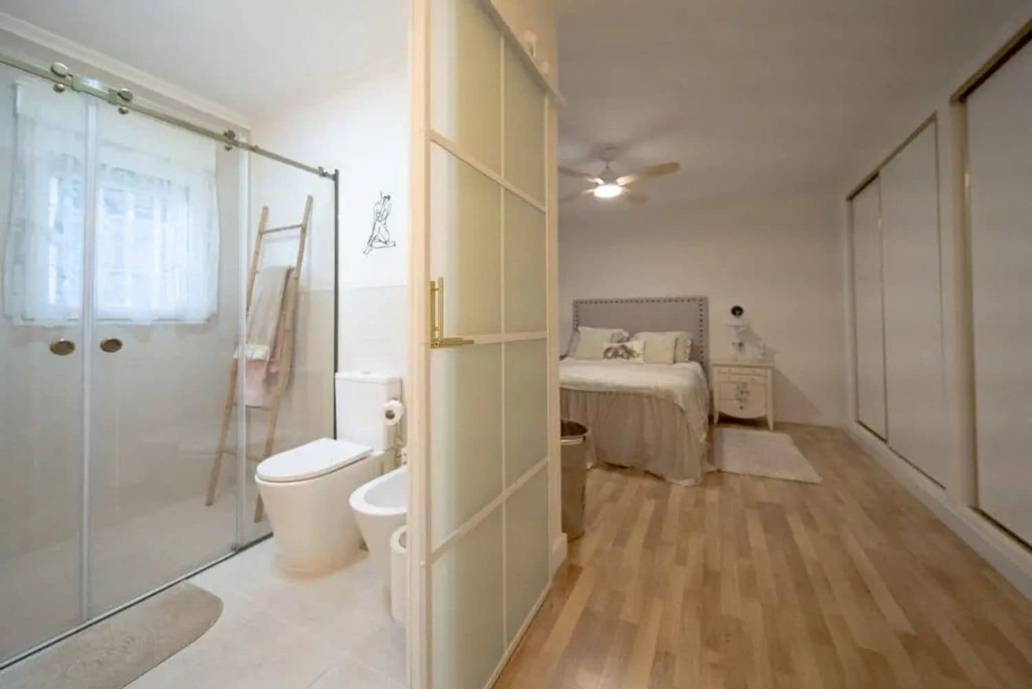 4 sypialnia Dom na sprzedaż w Torrevieja z basenem garażem - 490 000 € (Ref: 9300415)