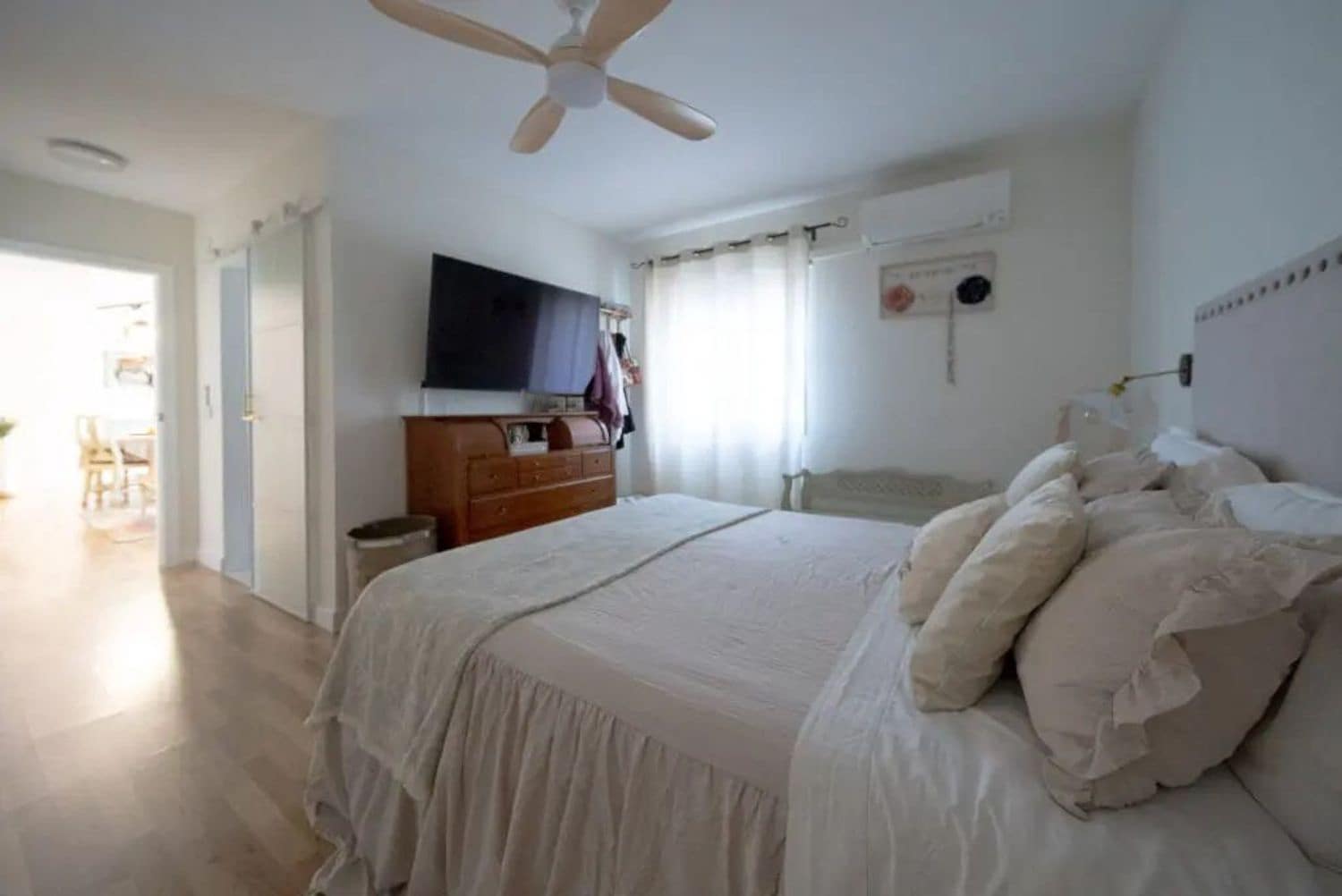 4 sypialnia Dom na sprzedaż w Torrevieja z basenem garażem - 490 000 € (Ref: 9300415)