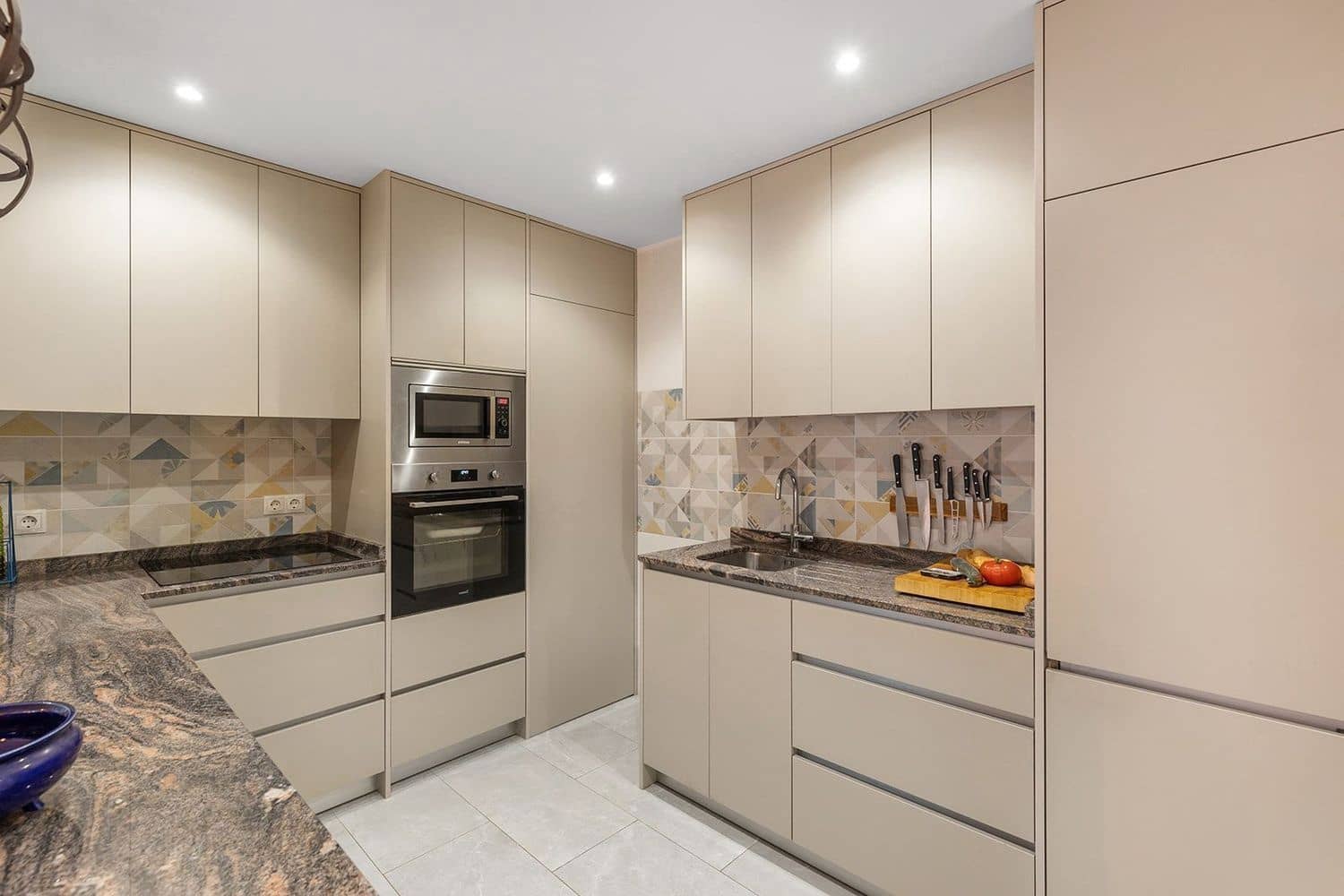 3 sovrum Lägenhet till salu i Torrevieja med garage - 179 900 € (Ref: 9300417)