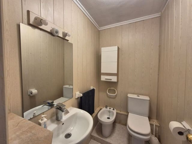 Apartamento de 2 habitaciones en Punta Prima, Torrevieja en venta con piscina garaje - 239.999 € (Ref: 9317146)