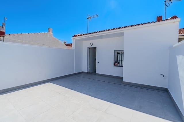2 Zimmer Haus zu verkaufen in El Chaparral - La Siesta - La Torreta, Torrevieja mit Garage - 145.000 € (Ref: 9317147)