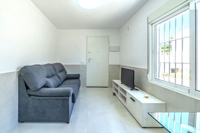 2 Zimmer Haus zu verkaufen in El Chaparral - La Siesta - La Torreta, Torrevieja mit Garage - 145.000 € (Ref: 9317147)