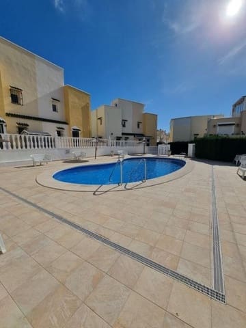 3 makuuhuone Omakotitalo myytävänä paikassa La Florida, Orihuela mukana uima-altaan 
autotalli - 179 000 € (Ref: 9371307)