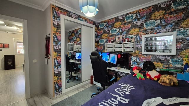 3 sypialnia Dom na sprzedaż w Aguas Nuevas, Torrevieja z basenem garażem - 235 000 € (Ref: 9371308)