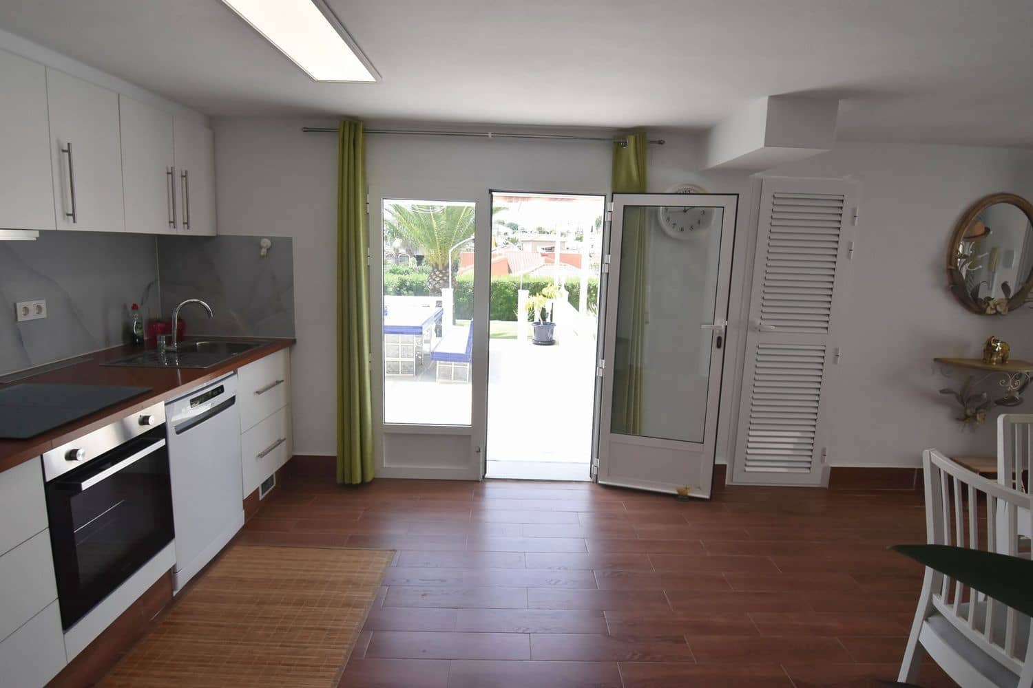 5 bedroom Villa for sale in Torrevieja with pool garage - € 499,000 (Ref: 9371312)