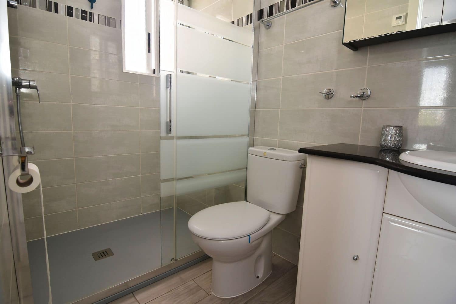 5 bedroom Villa for sale in Torrevieja with pool garage - € 499,000 (Ref: 9371312)