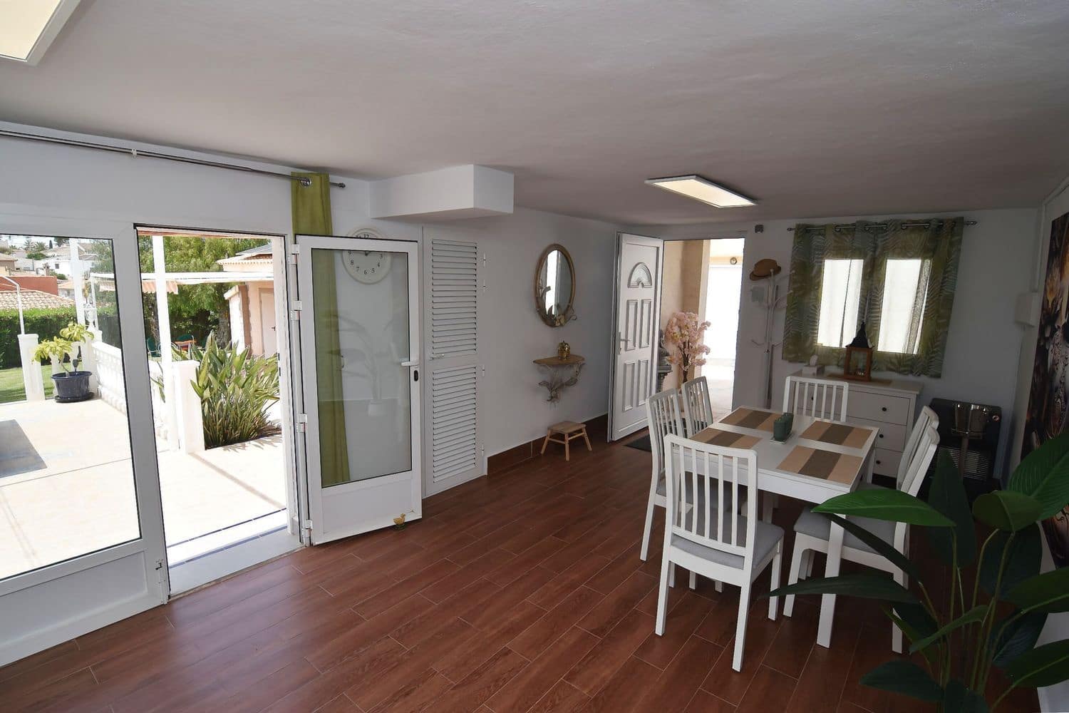 5 bedroom Villa for sale in Torrevieja with pool garage - € 499,000 (Ref: 9371312)