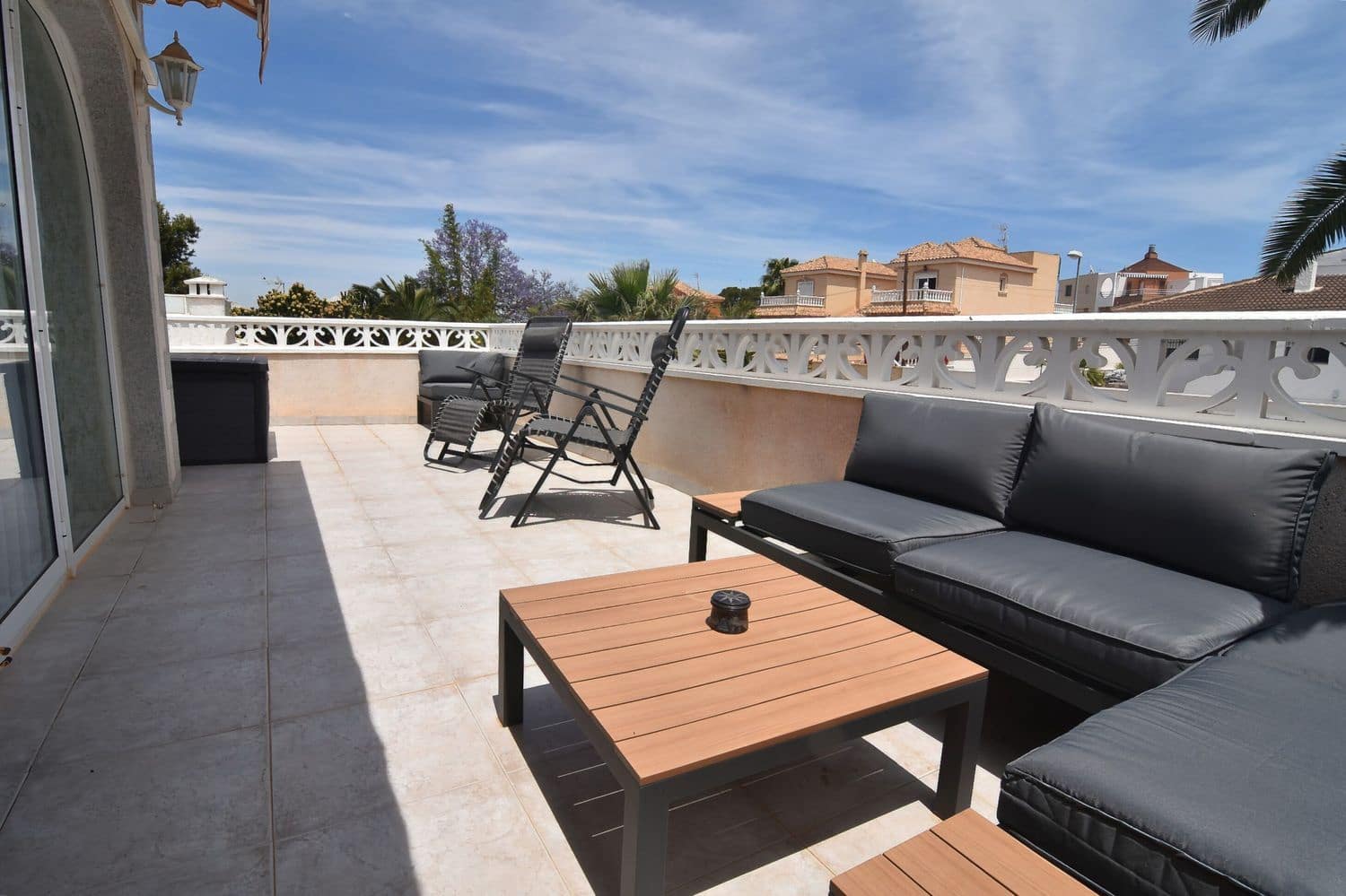 5 bedroom Villa for sale in Torrevieja with pool garage - € 499,000 (Ref: 9371312)