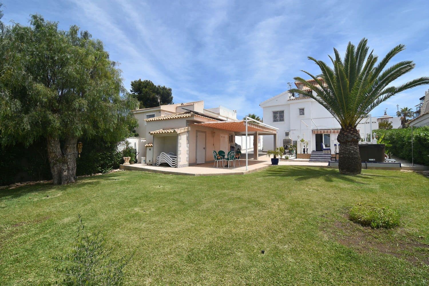 5 bedroom Villa for sale in Torrevieja with pool garage - € 499,000 (Ref: 9371312)