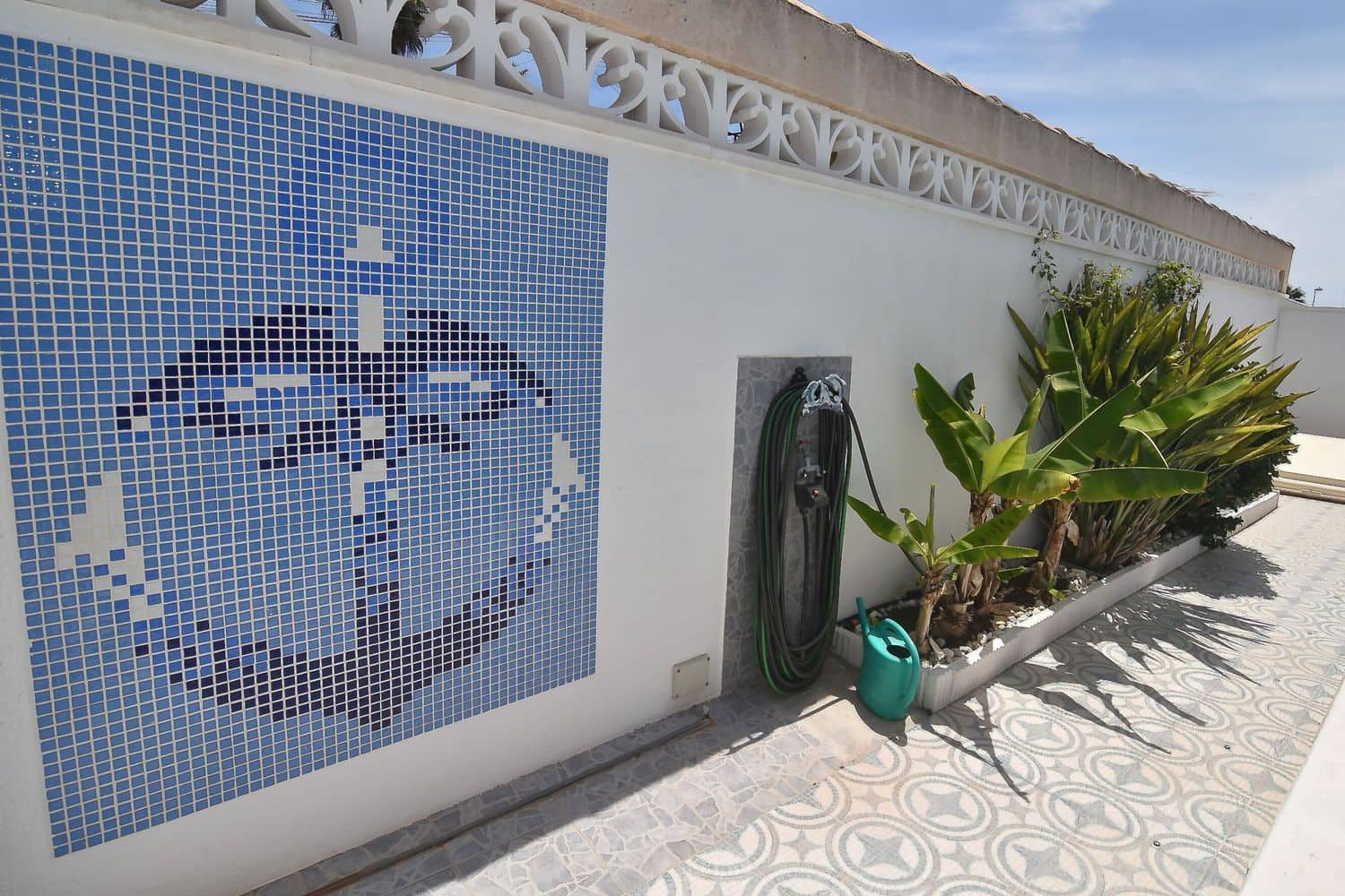 5 bedroom Villa for sale in Torrevieja with pool garage - € 499,000 (Ref: 9371312)