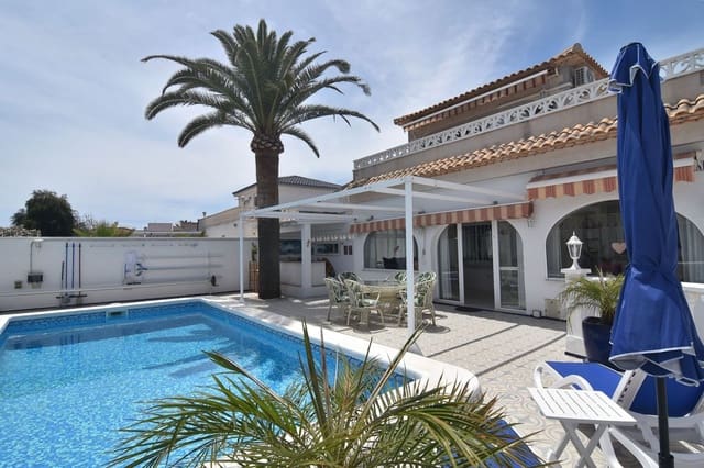 5 Zimmer Villa zu verkaufen in Los Balcones - Los Altos, Torrevieja mit Pool Garage - 499.000 € (Ref: 9371312)