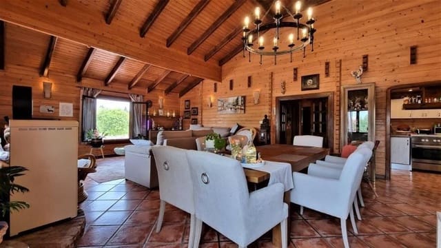 4 sypialnia Willa na sprzedaż w Dolores z basenem garażem - 849 500 € (Ref: 9371313)