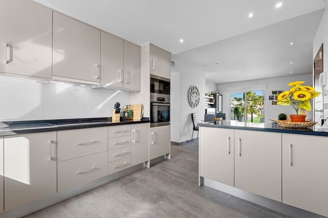 2 soveværelse Lejlighed til salg i Parque Acuático - Sector 25, Torrevieja med swimmingpool garage - € 284.000 (Ref: 9387597)