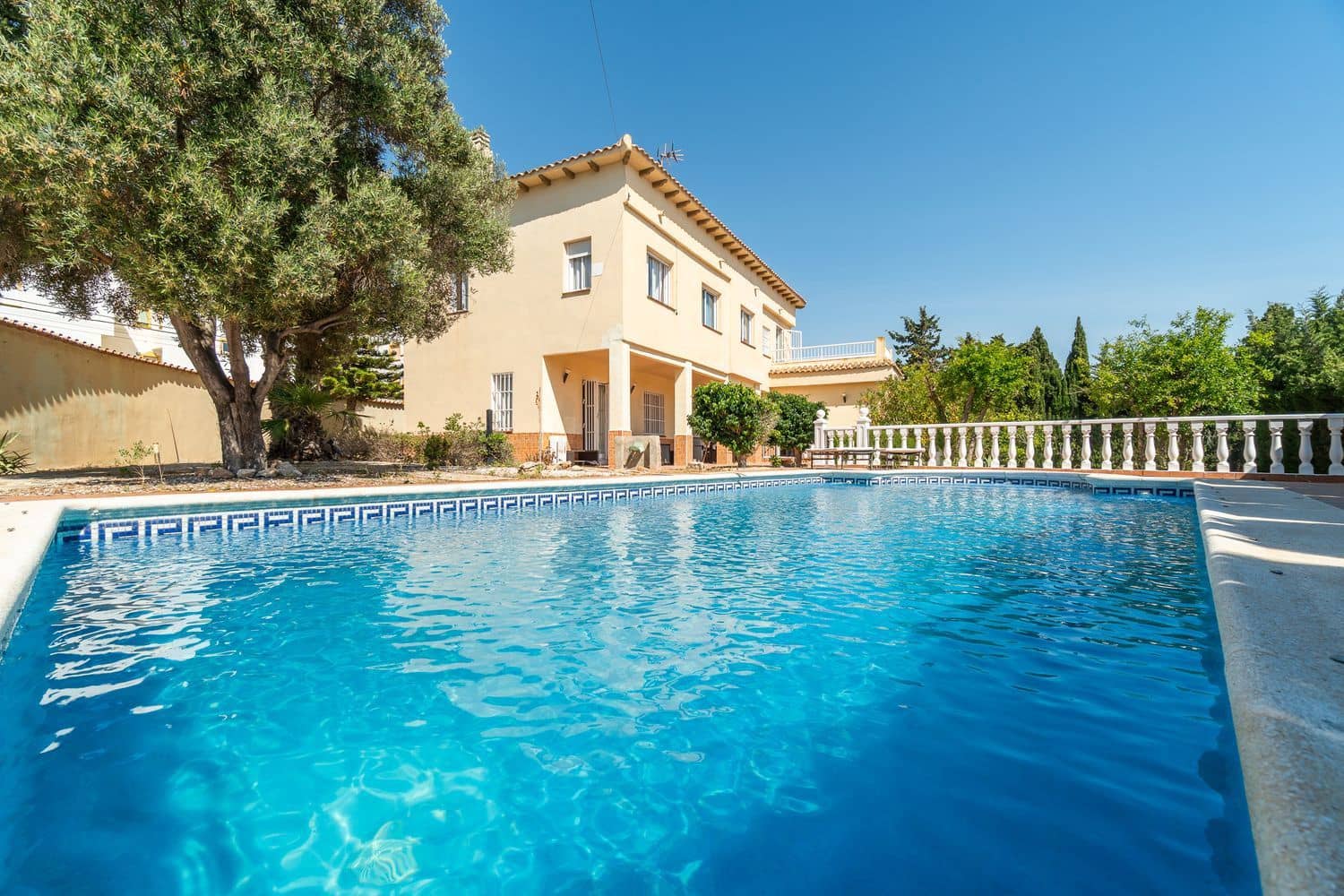 Chalet de 4 habitaciones en La Mata en venta con piscina garaje - 869.000 € (Ref: 9390052)