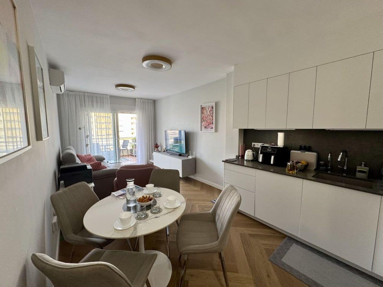 2 Zimmer Apartment zu verkaufen in Torrevieja mit Garage - 189.995 € (Ref: 9392075)