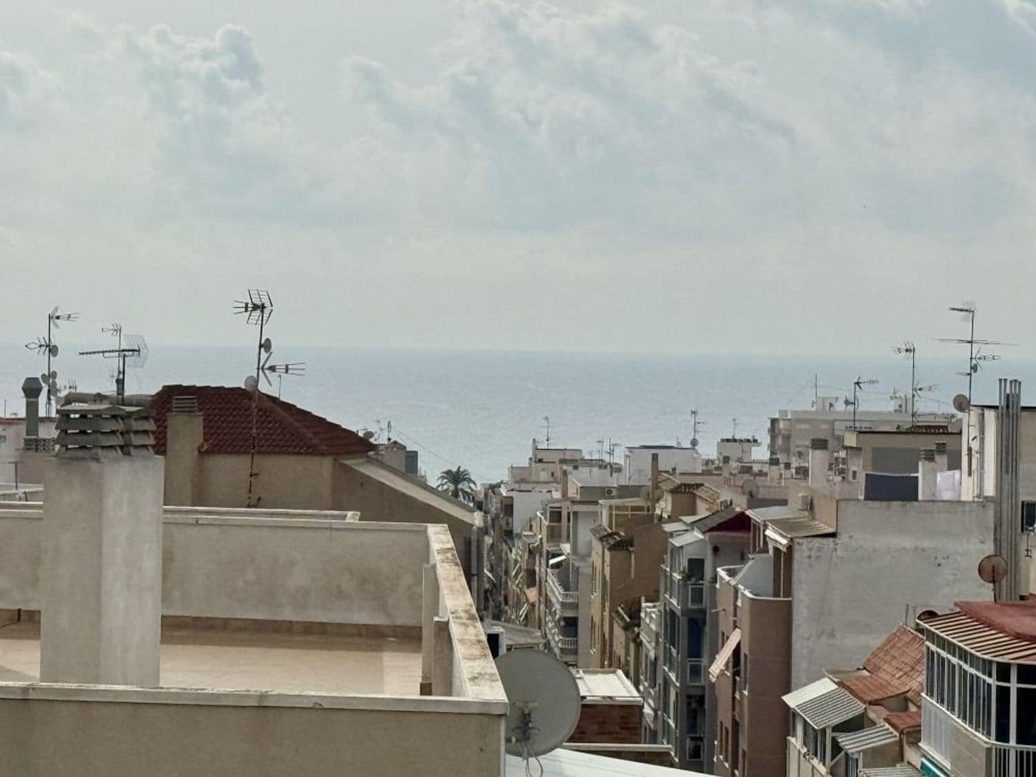 2 Zimmer Apartment zu verkaufen in Torrevieja mit Garage - 189.995 € (Ref: 9392075)