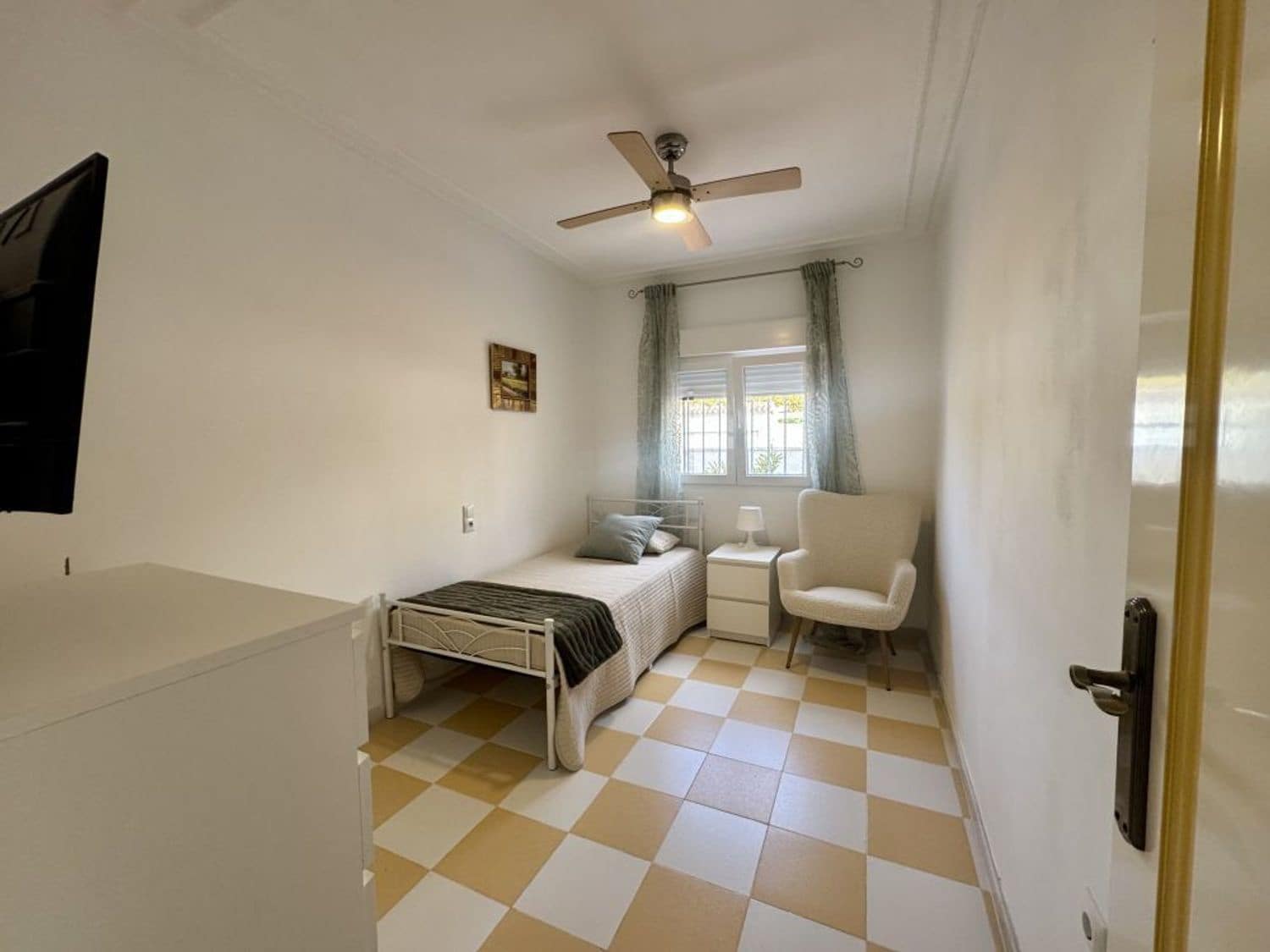 4 bedroom Villa for sale in Aguas Nuevas with garage - € 398,995 (Ref: 9393748)