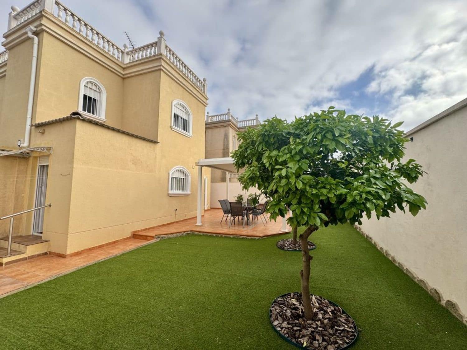4 bedroom Villa for sale in Aguas Nuevas with garage - € 398,995 (Ref: 9393748)