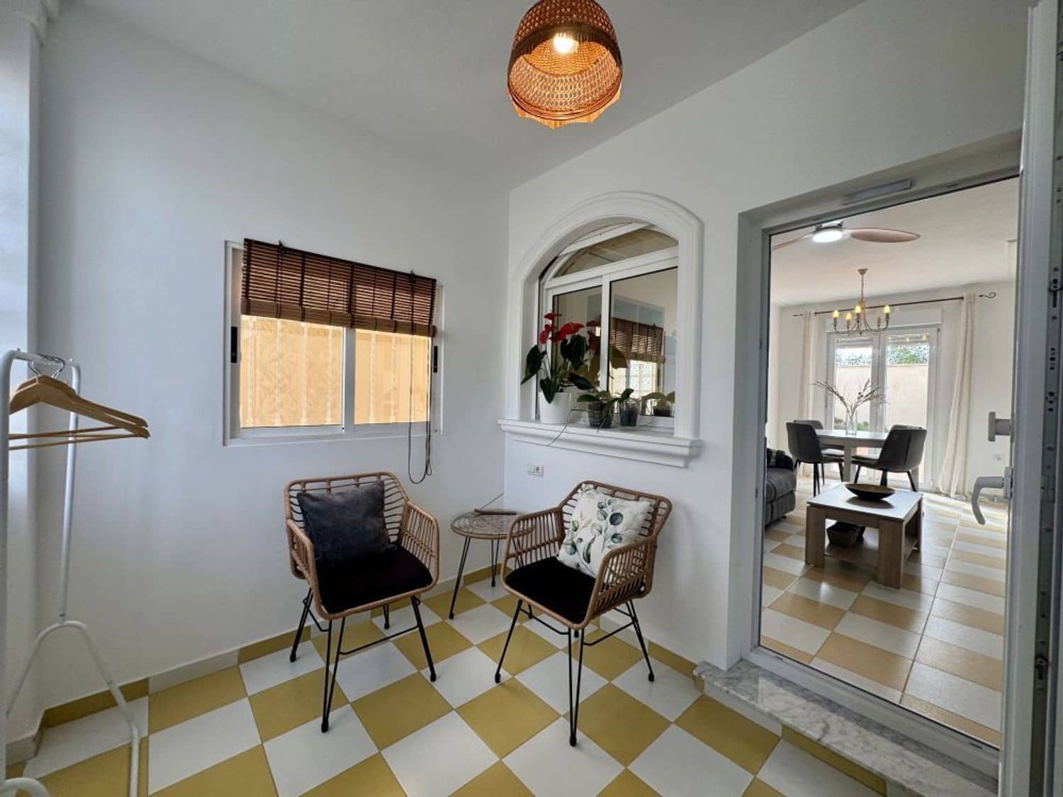 4 bedroom Villa for sale in Aguas Nuevas with garage - € 398,995 (Ref: 9393748)