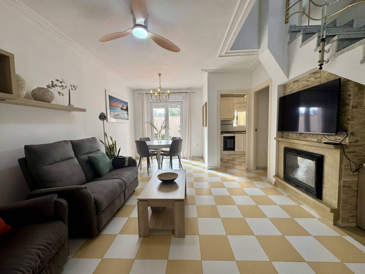 4 bedroom Villa for sale in Aguas Nuevas with garage - € 398,995 (Ref: 9393748)