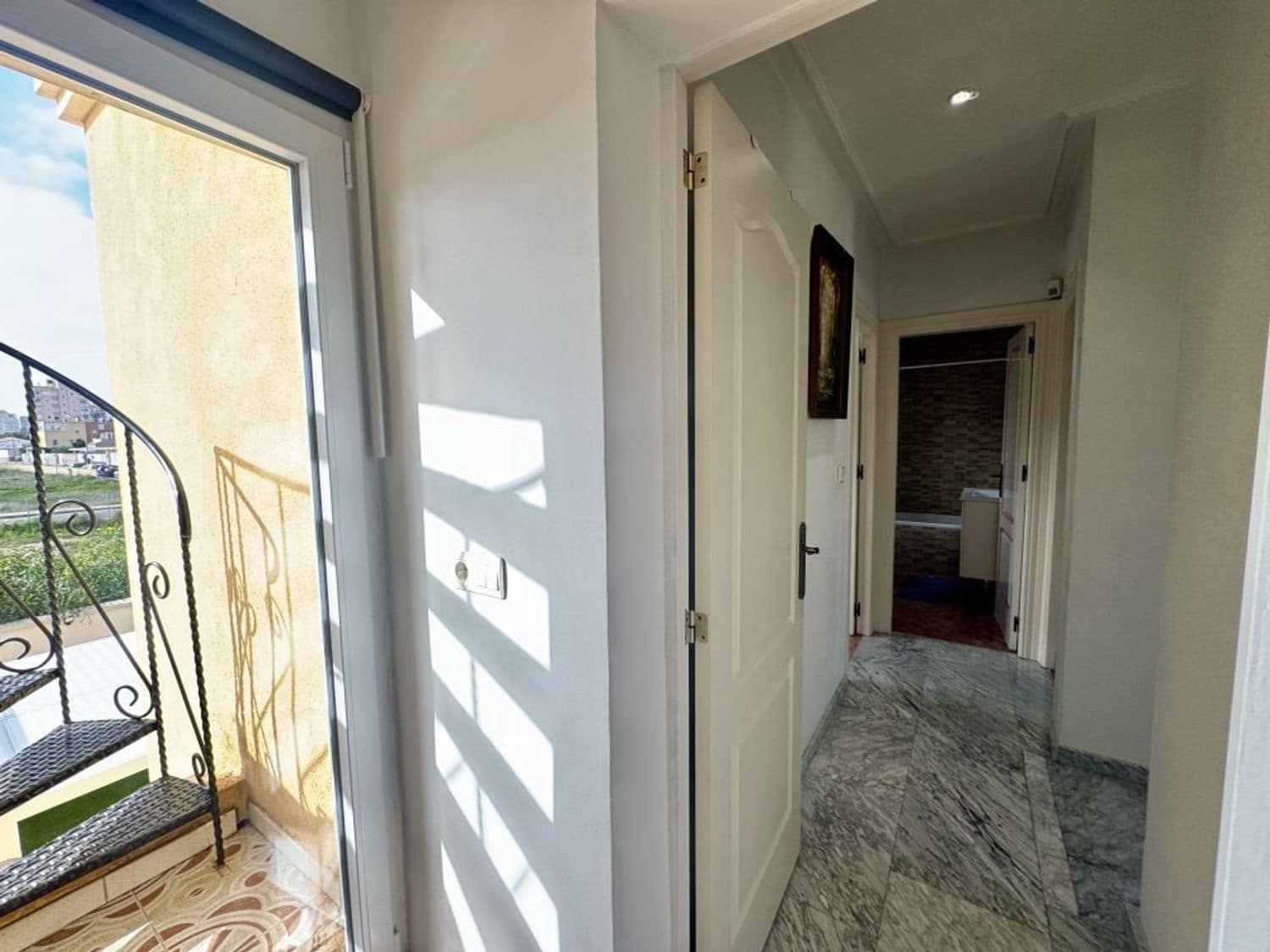 4 bedroom Villa for sale in Aguas Nuevas with garage - € 398,995 (Ref: 9393748)