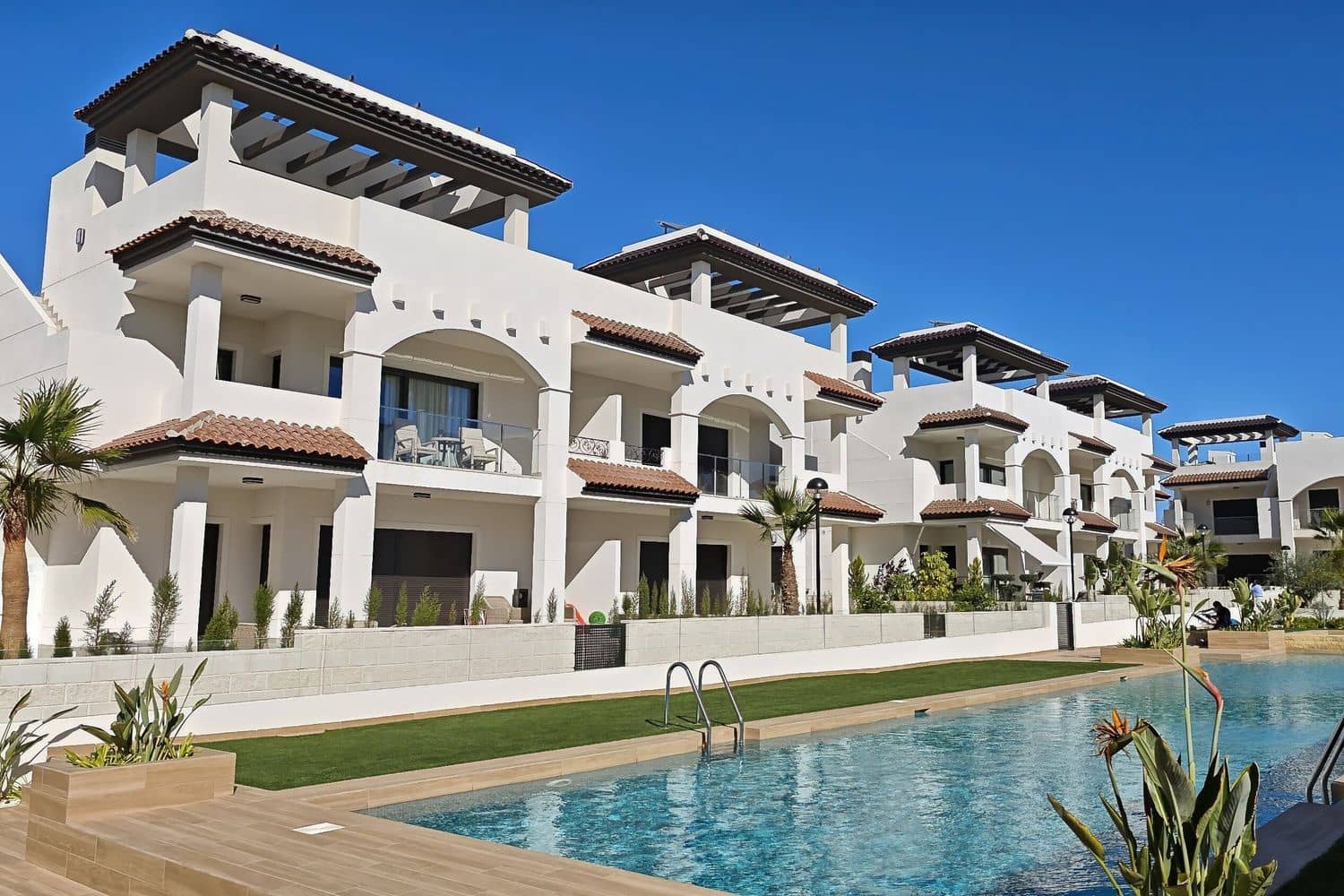 2 bedroom Apartment for sale in Ciudad Quesada with pool garage - € 319,900 (Ref: 9395665)