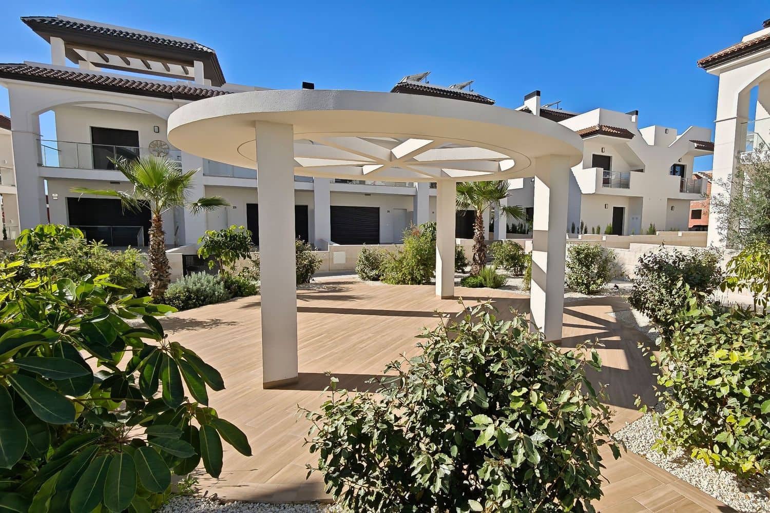 2 bedroom Apartment for sale in Ciudad Quesada with pool garage - € 319,900 (Ref: 9395665)