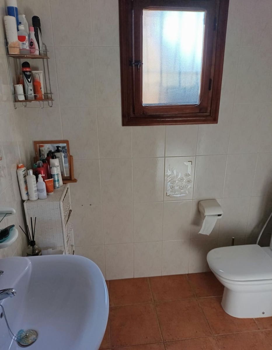 4 bedroom Villa for sale in Torrevieja with pool garage - € 340,000 (Ref: 9419582)