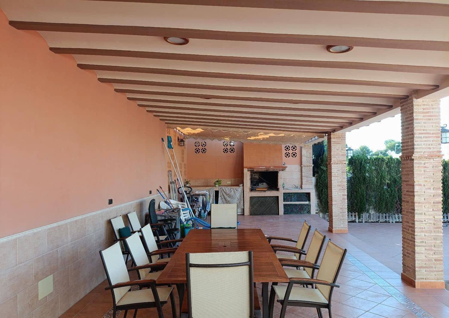4 bedroom Villa for sale in Torrevieja with pool garage - € 340,000 (Ref: 9419582)