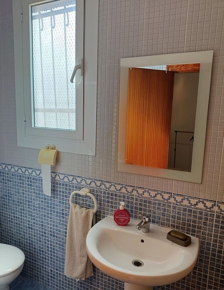 4 bedroom Villa for sale in Torrevieja with pool garage - € 340,000 (Ref: 9419582)