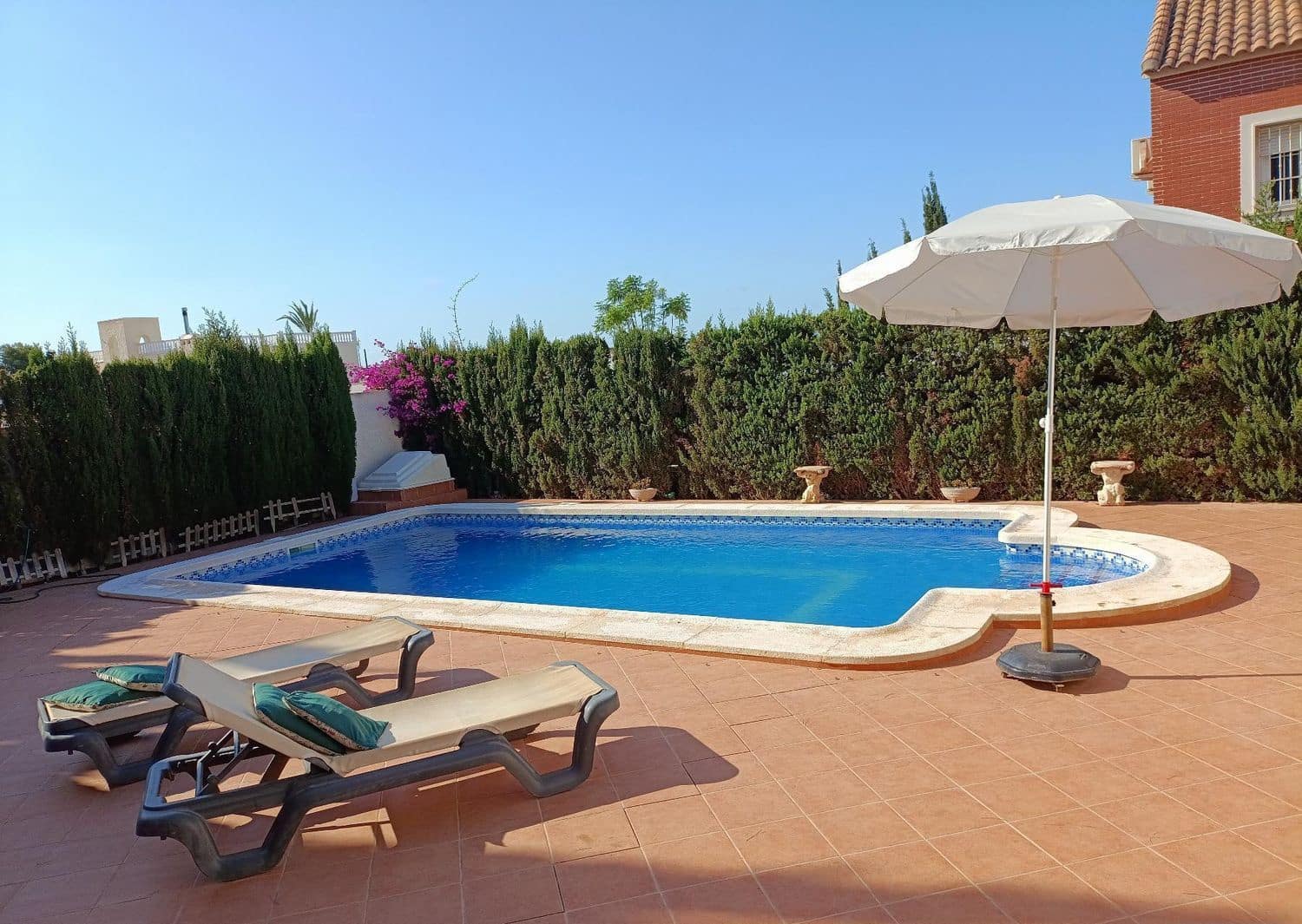 4 bedroom Villa for sale in Torrevieja with pool garage - € 340,000 (Ref: 9419582)