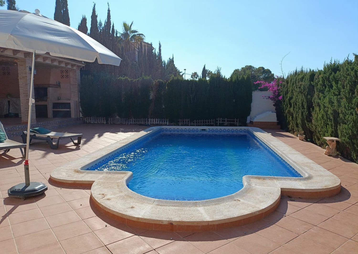 4 bedroom Villa for sale in Torrevieja with pool garage - € 340,000 (Ref: 9419582)