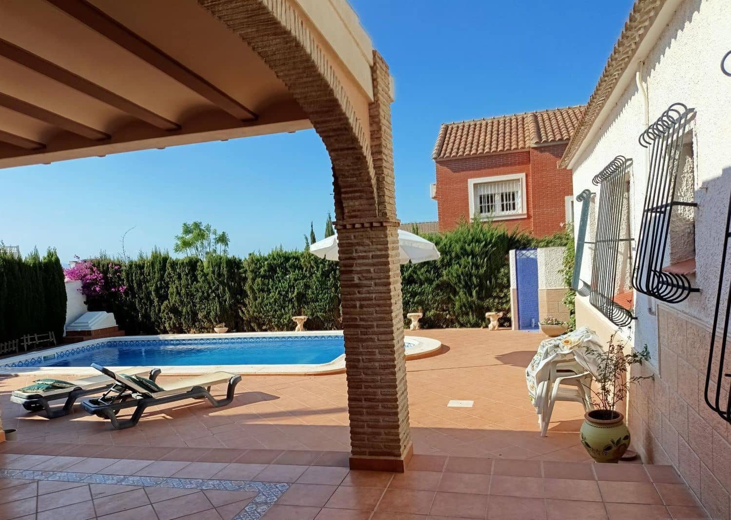 4 bedroom Villa for sale in Torrevieja with pool garage - € 340,000 (Ref: 9419582)