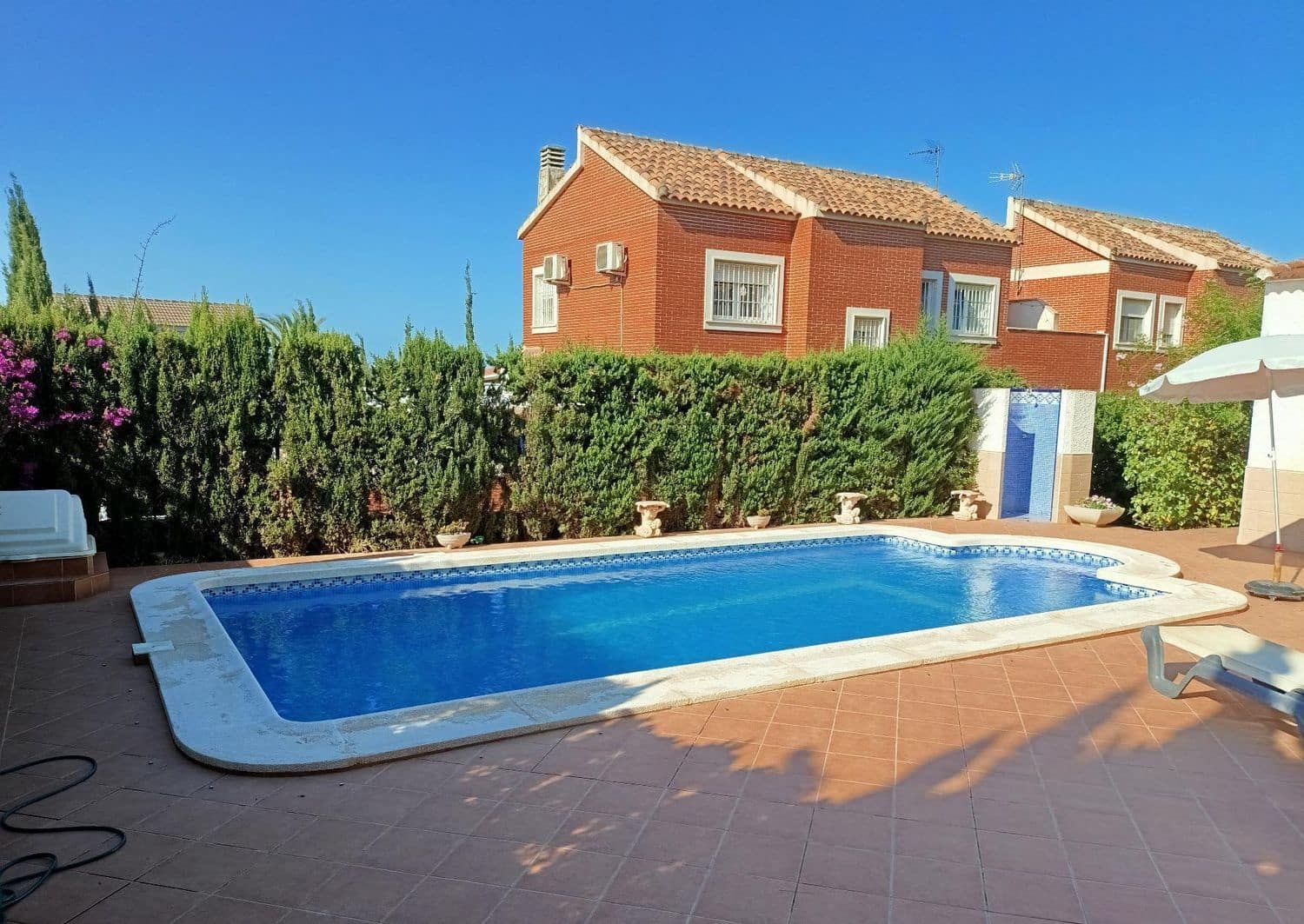 4 bedroom Villa for sale in Torrevieja with pool garage - € 340,000 (Ref: 9419582)