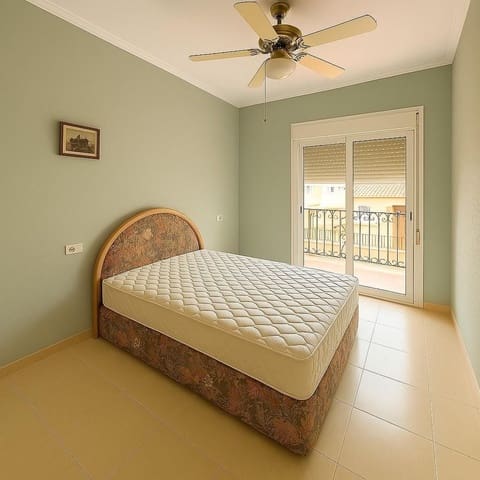 2 makuuhuone Omakotitalo myytävänä paikassa La Florida, Orihuela mukana uima-altaan 
autotalli - 182 000 € (Ref: 9422017)