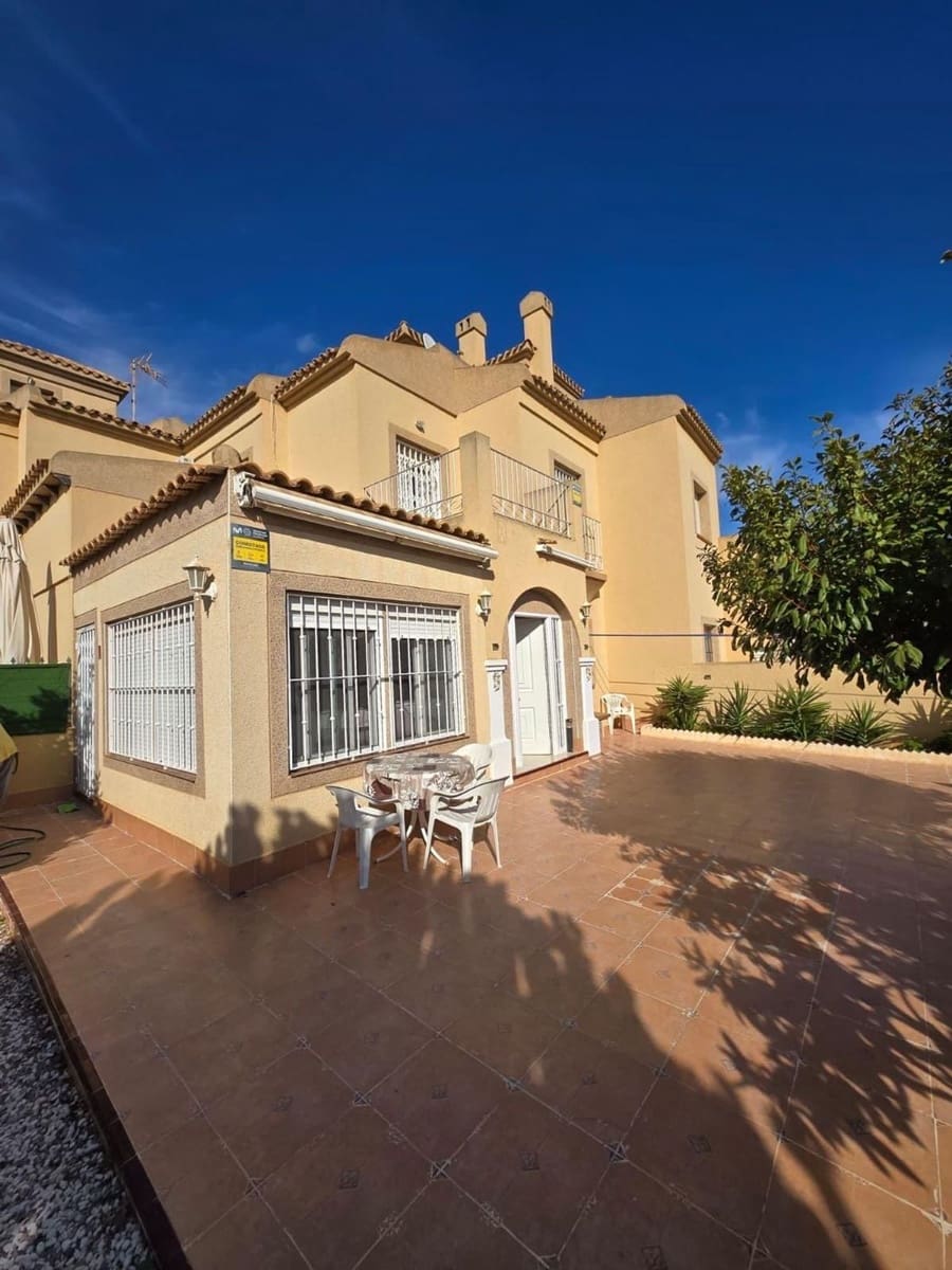 3 bedroom Villa for sale in Aguas Nuevas with garage - € 290,000 (Ref: 9422022)