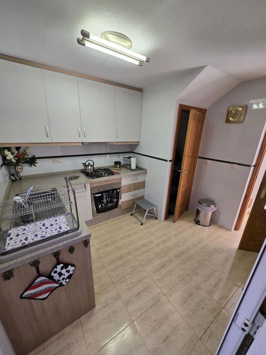 3 bedroom Villa for sale in Aguas Nuevas with garage - € 290,000 (Ref: 9422022)