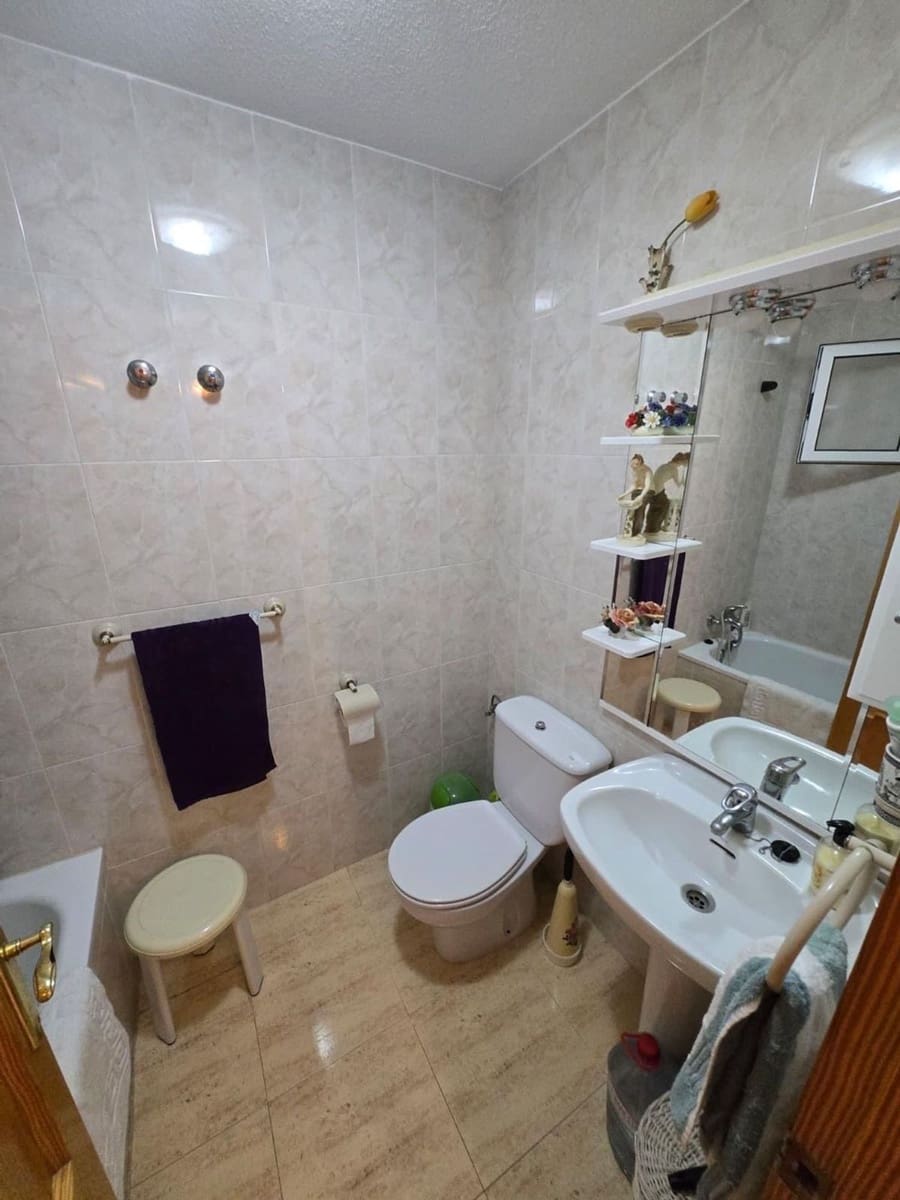 3 bedroom Villa for sale in Aguas Nuevas with garage - € 290,000 (Ref: 9422022)