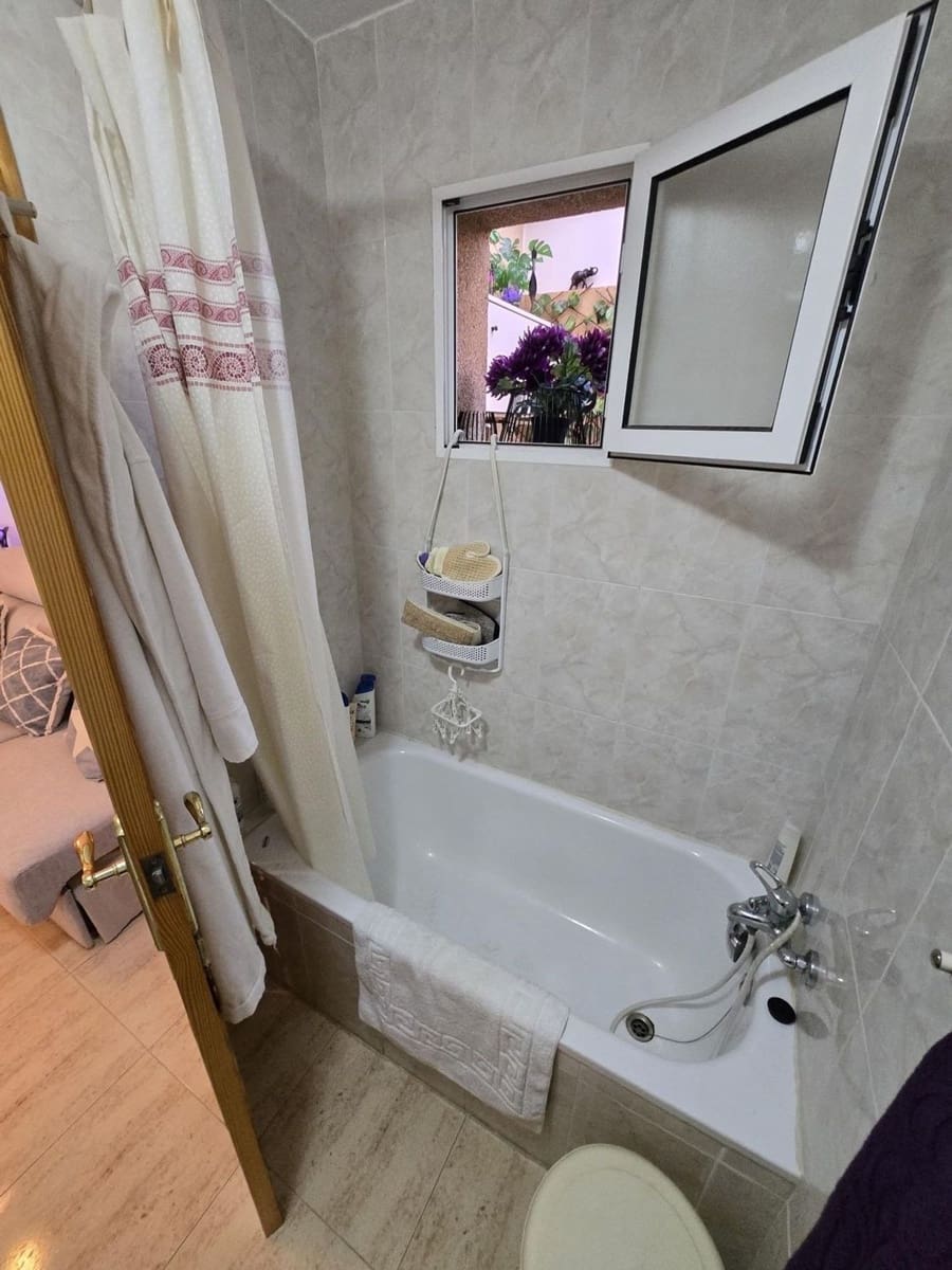 3 bedroom Villa for sale in Aguas Nuevas with garage - € 290,000 (Ref: 9422022)