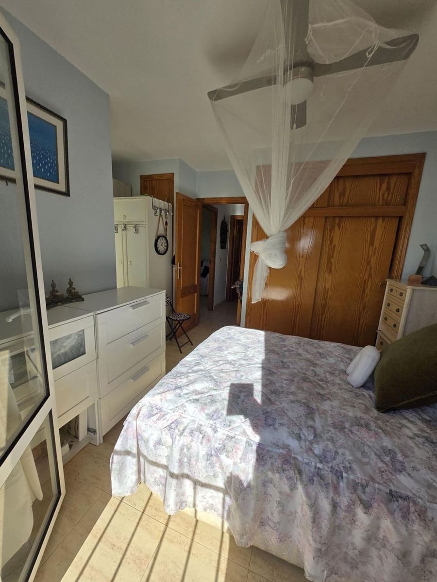 3 bedroom Villa for sale in Aguas Nuevas with garage - € 290,000 (Ref: 9422022)