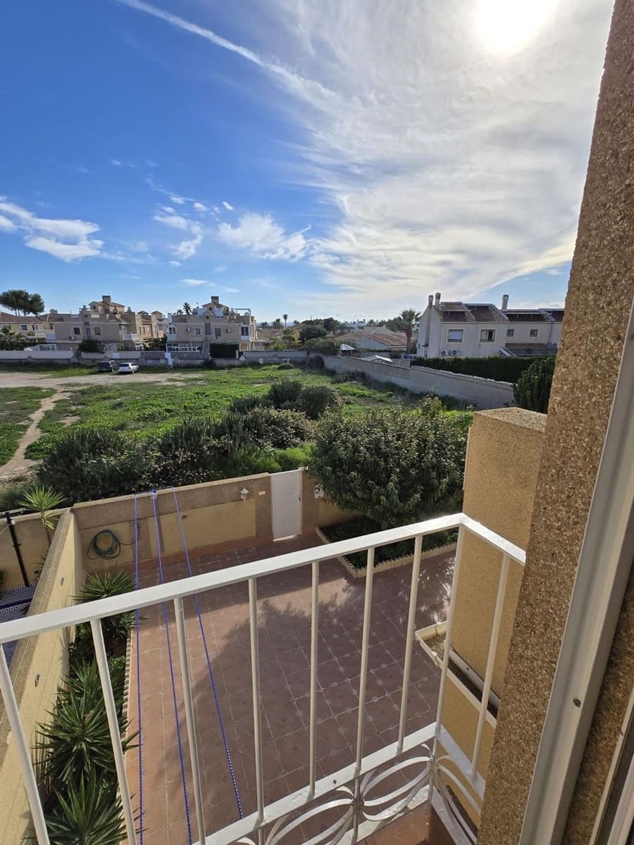 3 bedroom Villa for sale in Aguas Nuevas with garage - € 290,000 (Ref: 9422022)