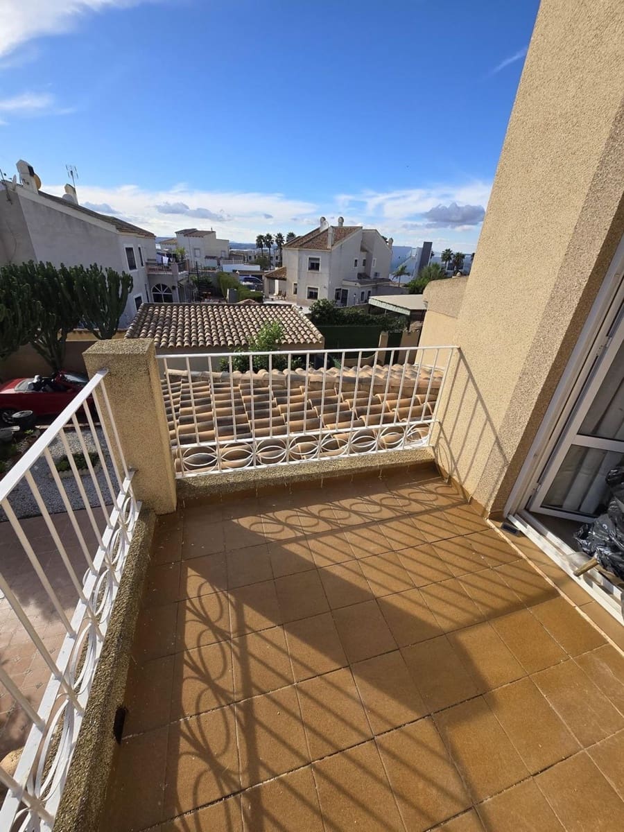 3 bedroom Villa for sale in Aguas Nuevas with garage - € 290,000 (Ref: 9422022)