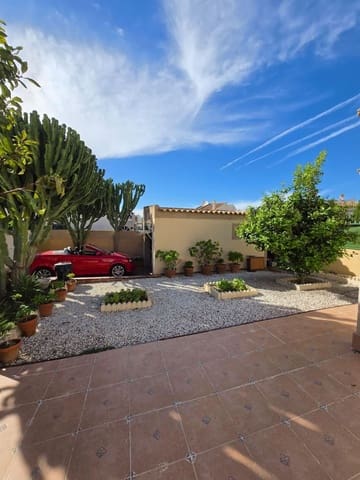 3 quarto Moradia para venda em Aguas Nuevas, Torrevieja com garagem - 290 000 € (Ref: 9422022)