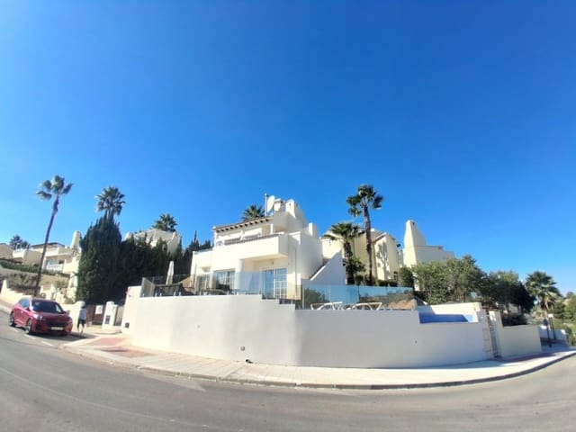 4 soverom Kjedet enebolig til salgs i Lomas de Campoamor - Las Ramblas, Orihuela med svømmebasseng garasje - € 499 990 (Ref: 9426833)