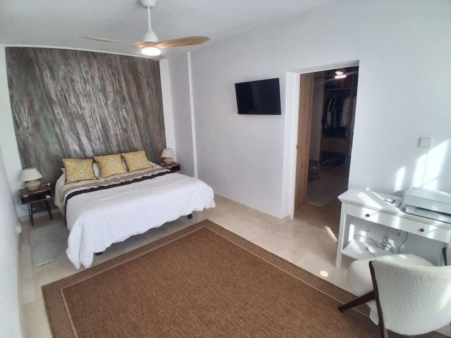 4 soverom Kjedet enebolig til salgs i Orihuela Costa med svømmebasseng garasje - € 499 990 (Ref: 9426833)