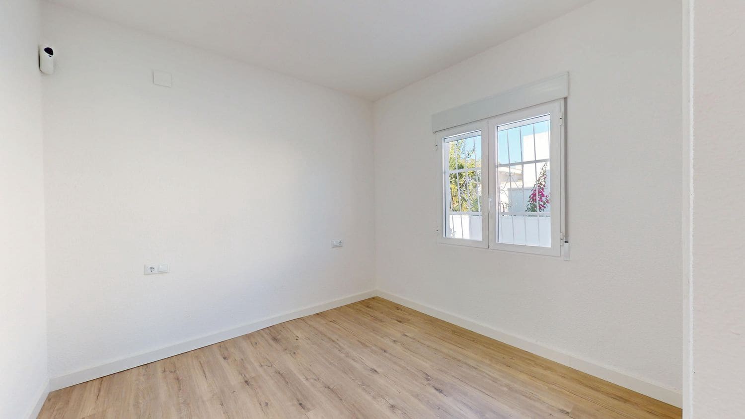 2 makuuhuone Omakotitalo myytävänä paikassa Torrevieja mukana 
autotalli - 199 000 € (Ref: 9441321)