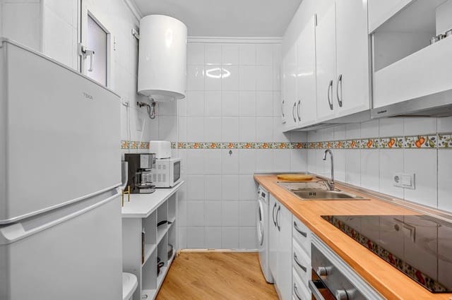 3 Zimmer Apartment zu verkaufen in Nueva Torrevieja, Torrevieja mit Pool Garage - 174.000 € (Ref: 9451964)